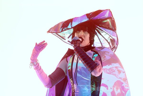 YEAH YEAH YEAHS - 2023-08-26 - SAINT CLOUD - Domaine National - Scene de la Cascade - Karen Lee Orzolek